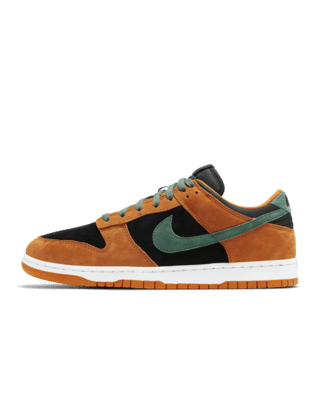 Nike Dunk Low SP Shoe. Nike CA